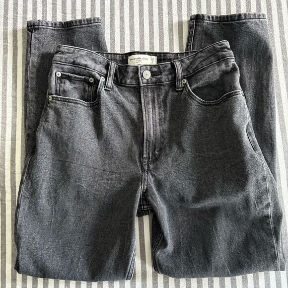 Abercrombie & Fitch Gray Straight Leg Jeans - Picture 1 of 7